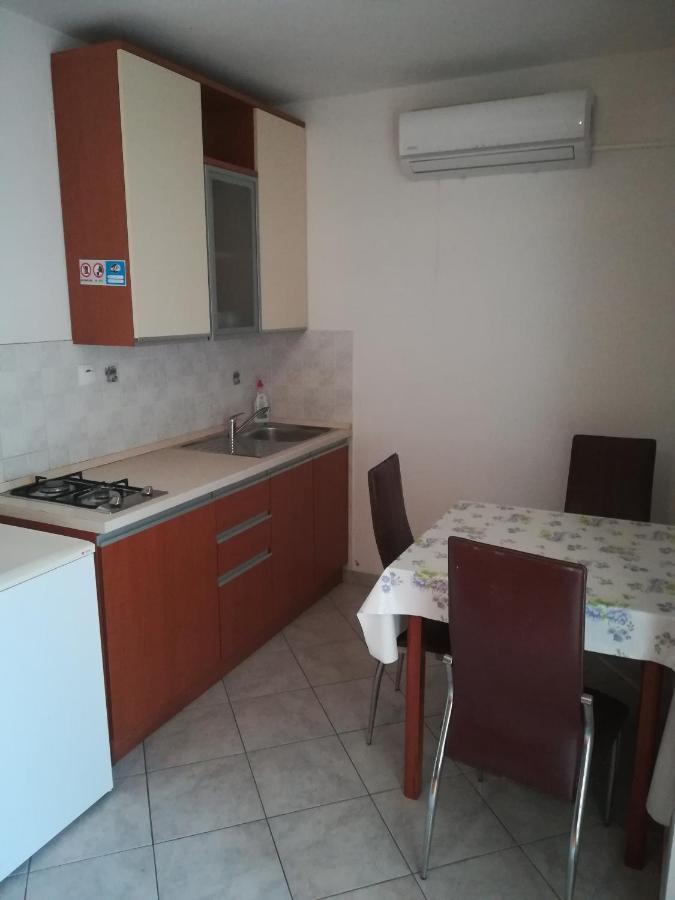 Apartments By The Sea Novalja, Pag - 17973 外观 照片